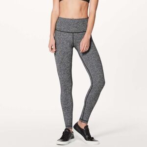 VGUC Sz8 Lululemon Wunder Under HR 28” tights in Heathered Black